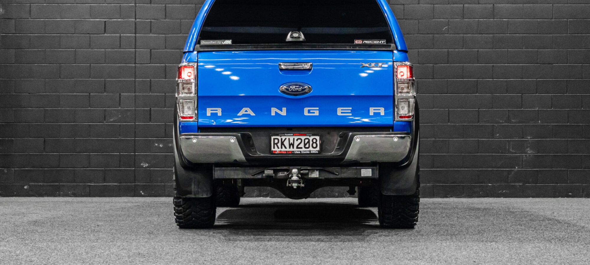 Vehicle Gallery Image