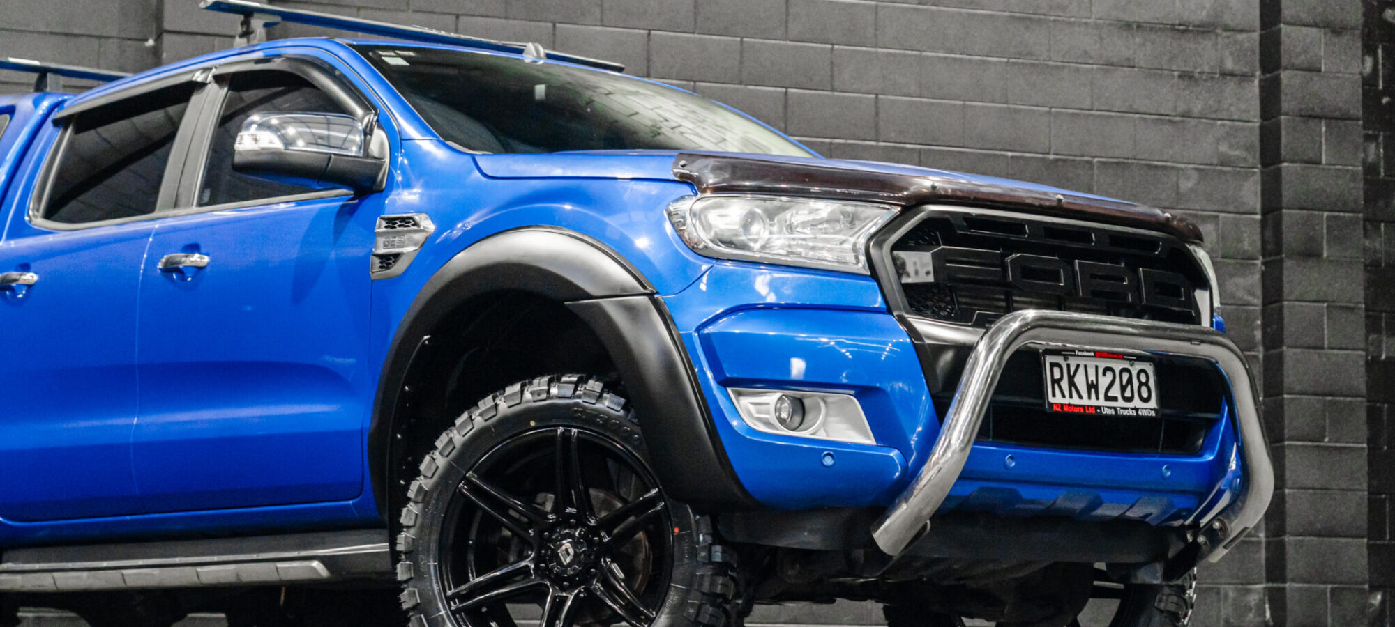 Vehicle Gallery Image