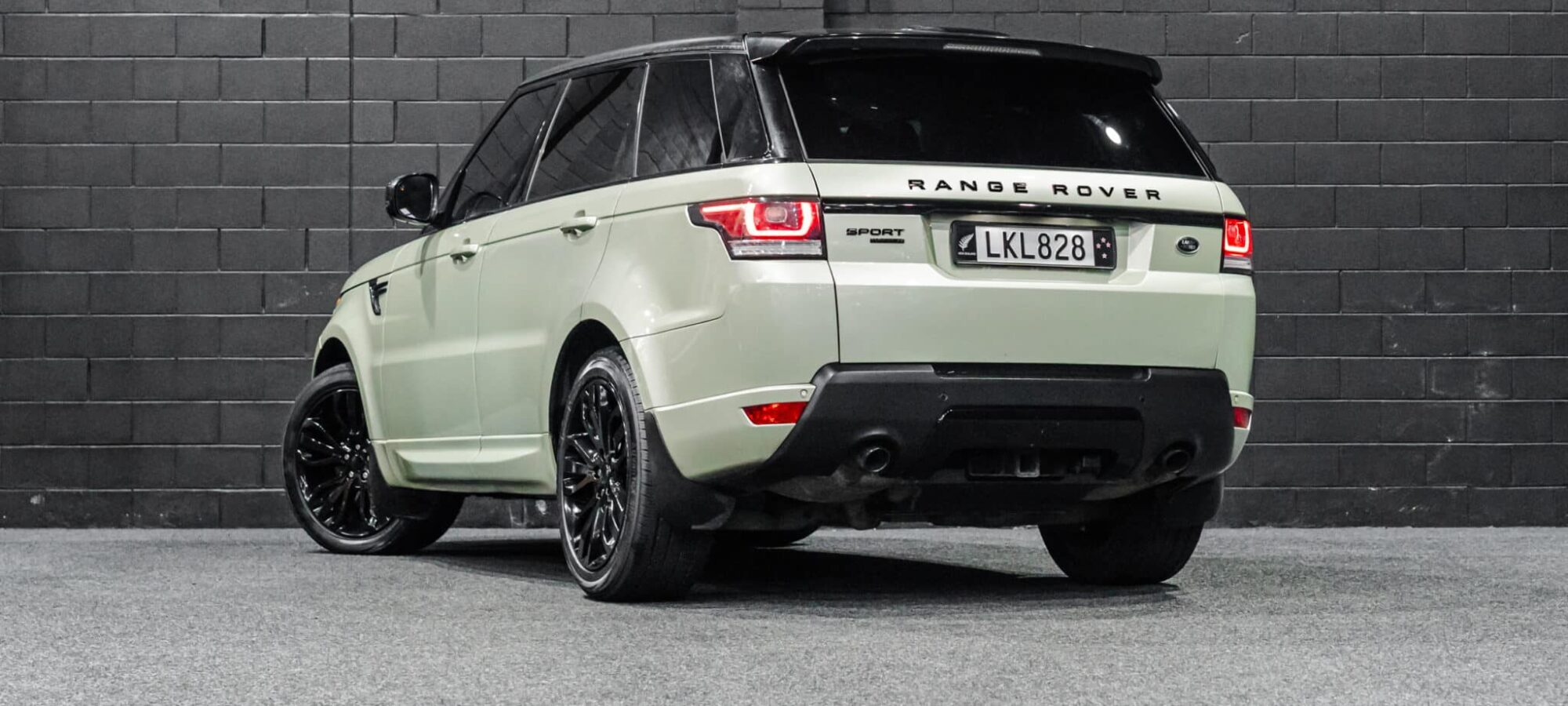 Vehicle Gallery Image