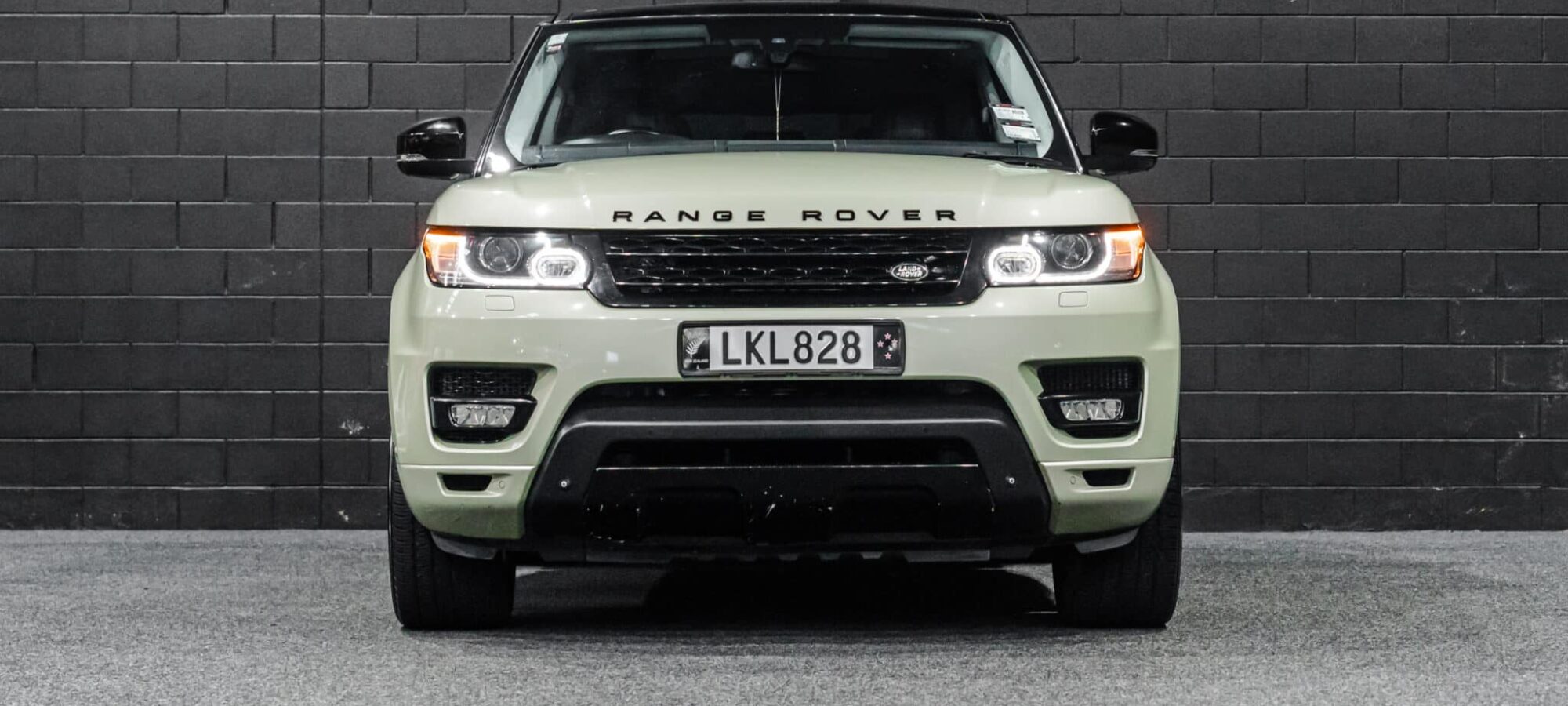 Vehicle Gallery Image