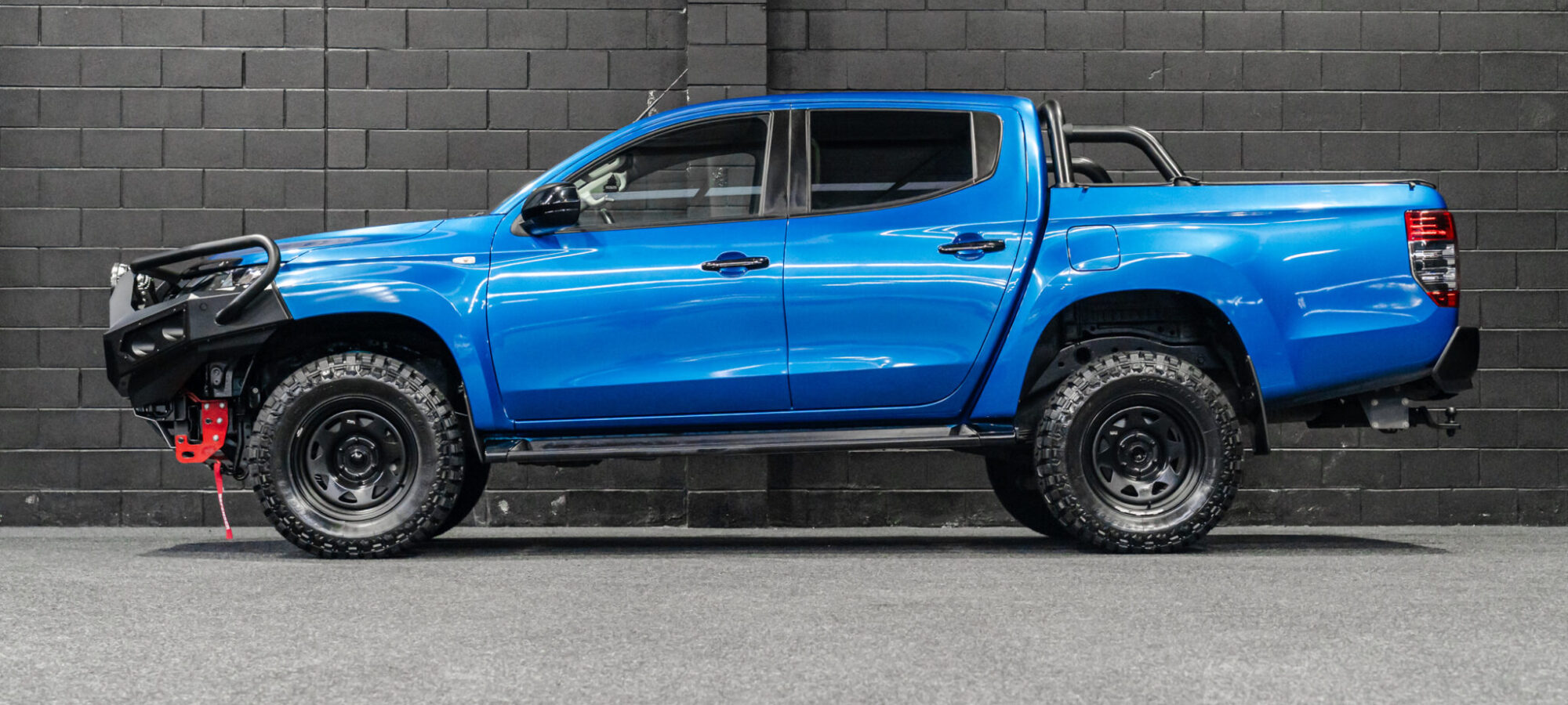 Vehicle Gallery Image