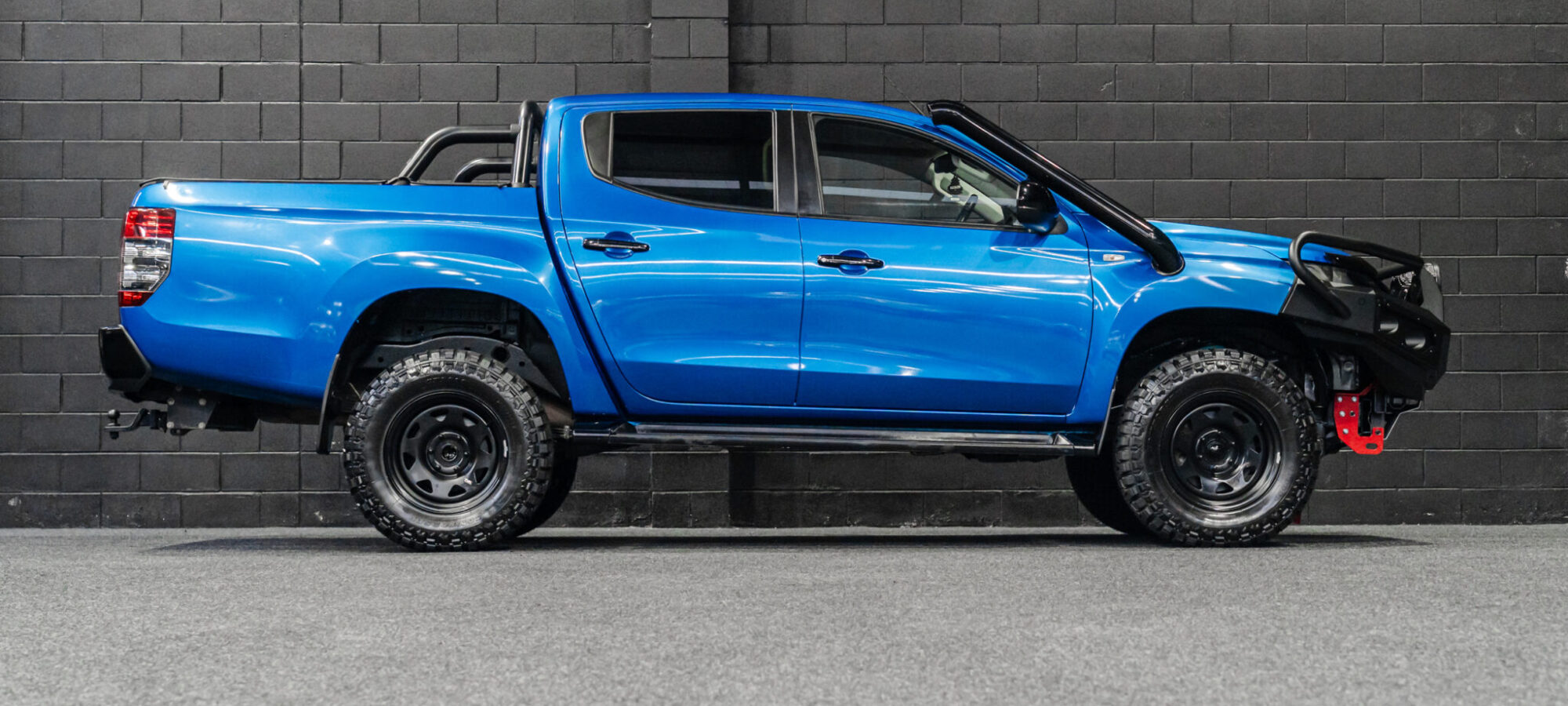 Vehicle Gallery Image