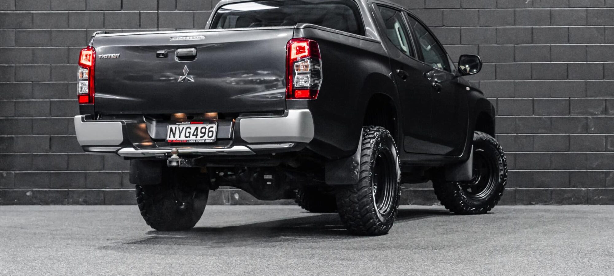 Vehicle Gallery Image