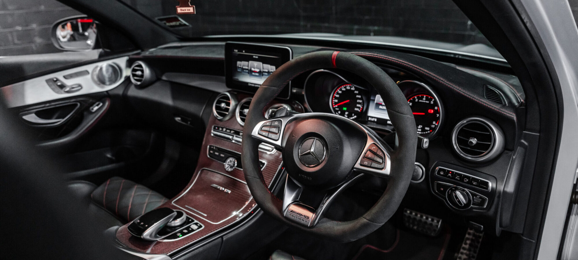 Vehicle Gallery Image