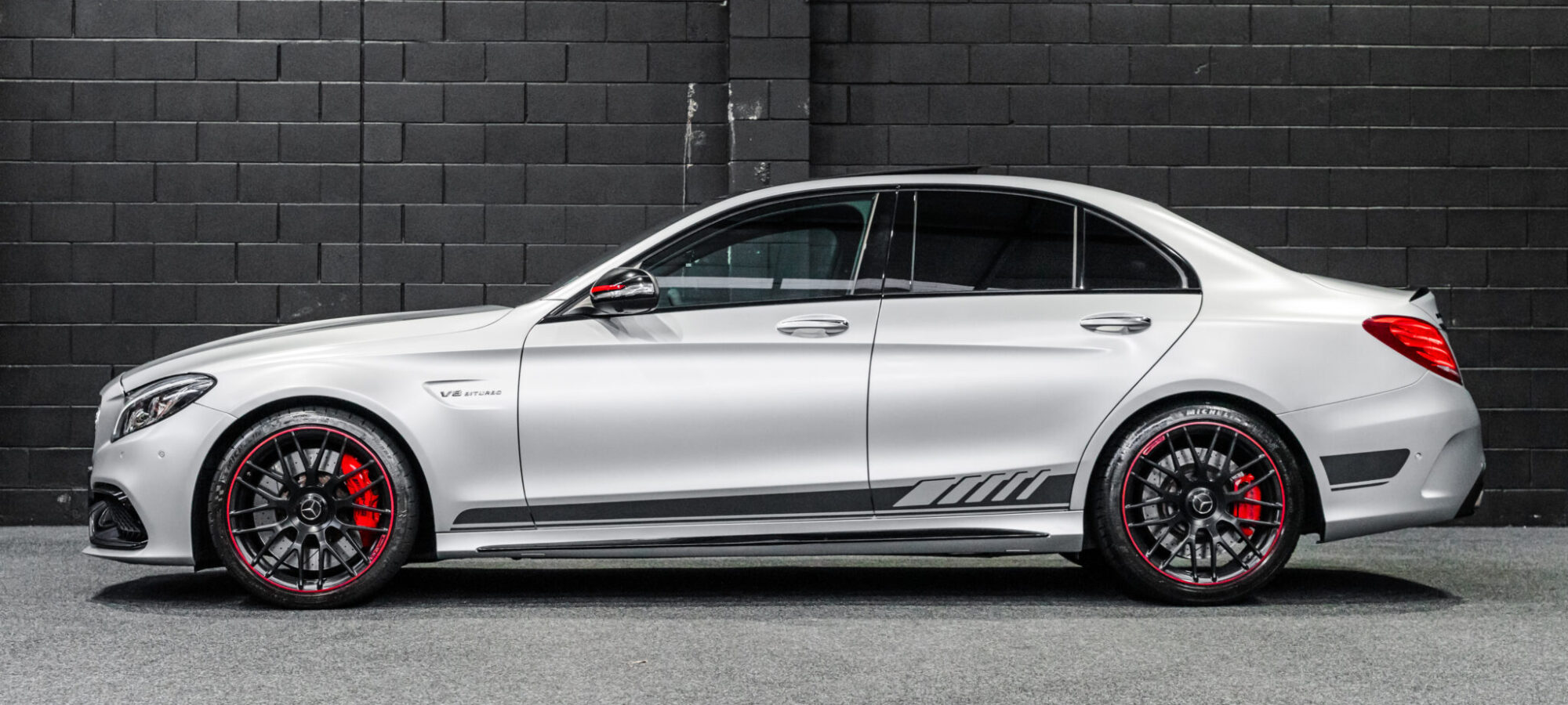 Vehicle Gallery Image