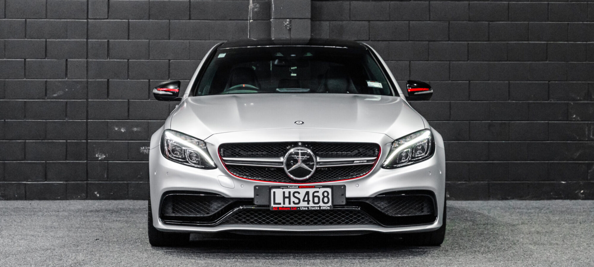 Vehicle Gallery Image