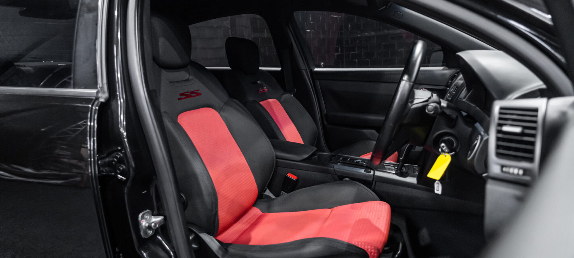 Vehicle Gallery Image