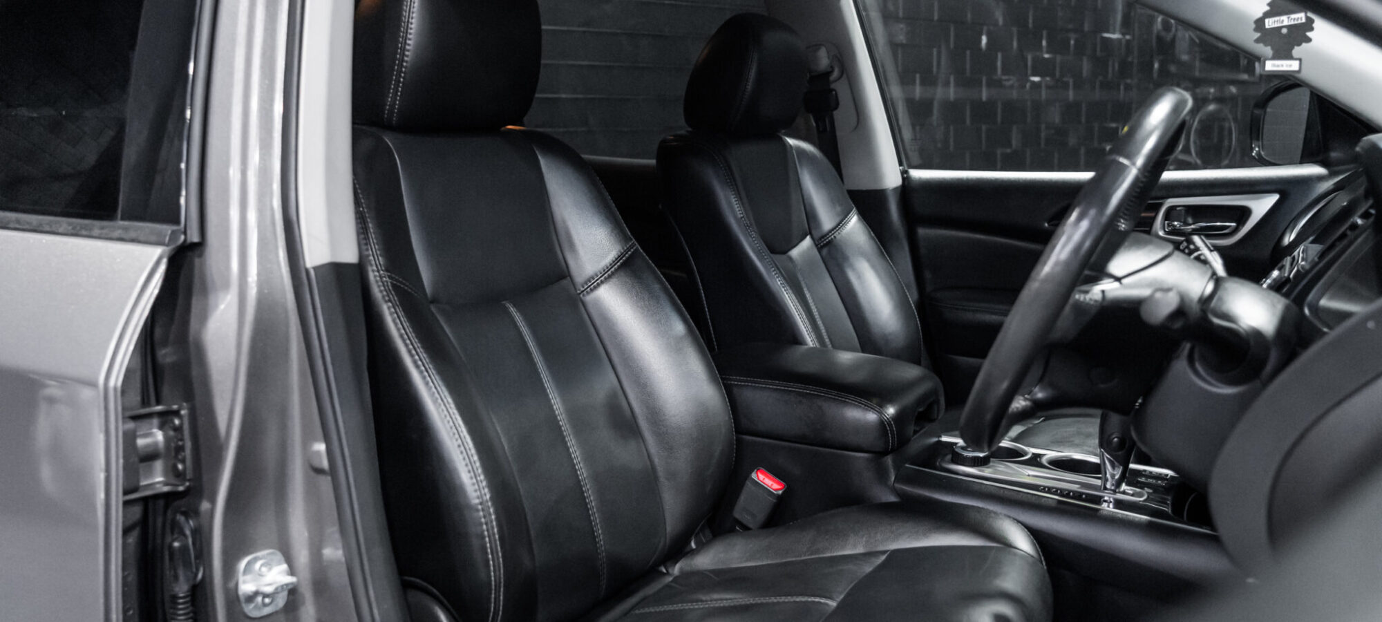 Vehicle Gallery Image