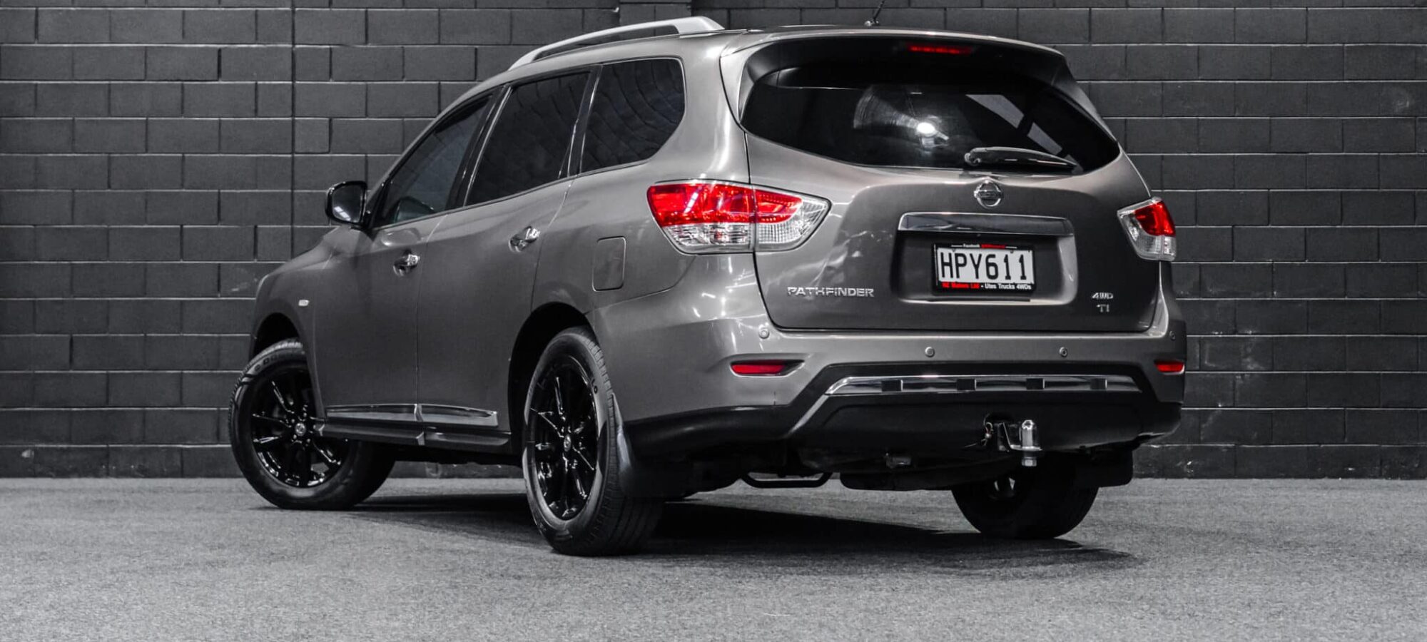 Vehicle Gallery Image