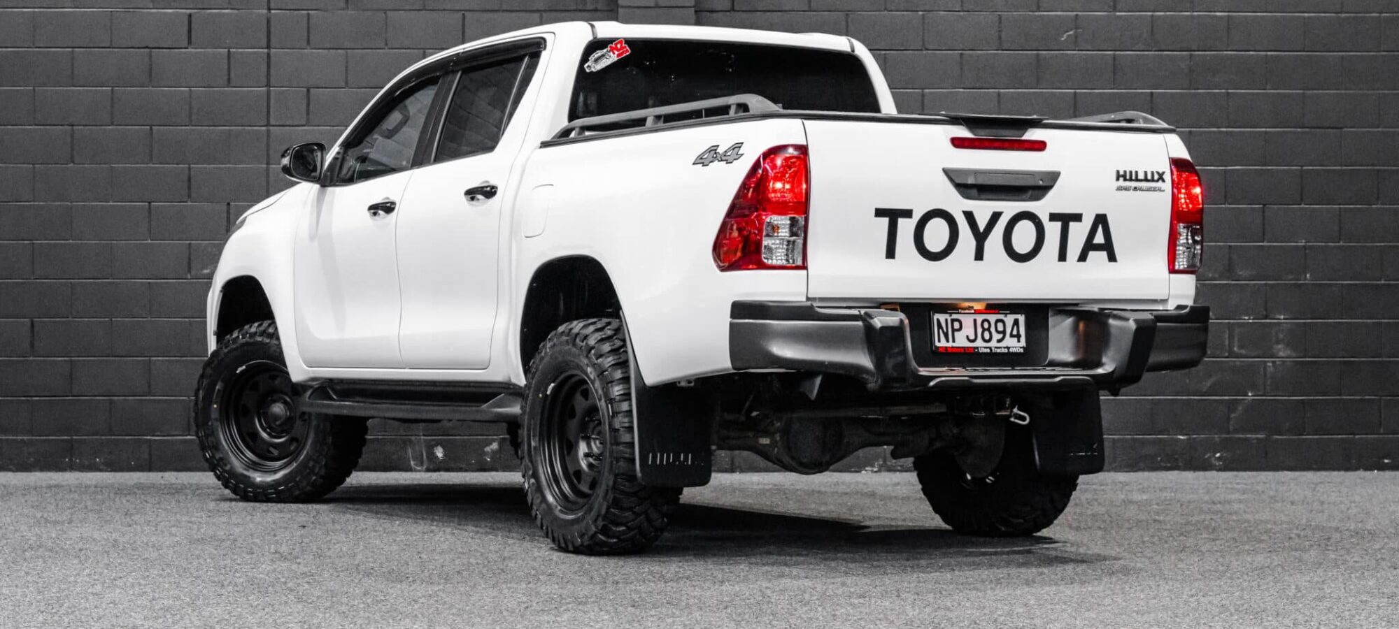 Vehicle Gallery Image