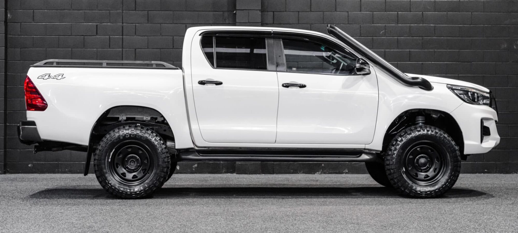 Vehicle Gallery Image