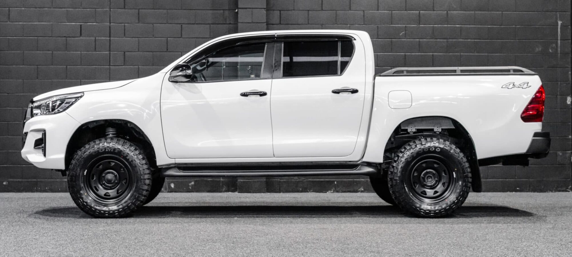 Vehicle Gallery Image