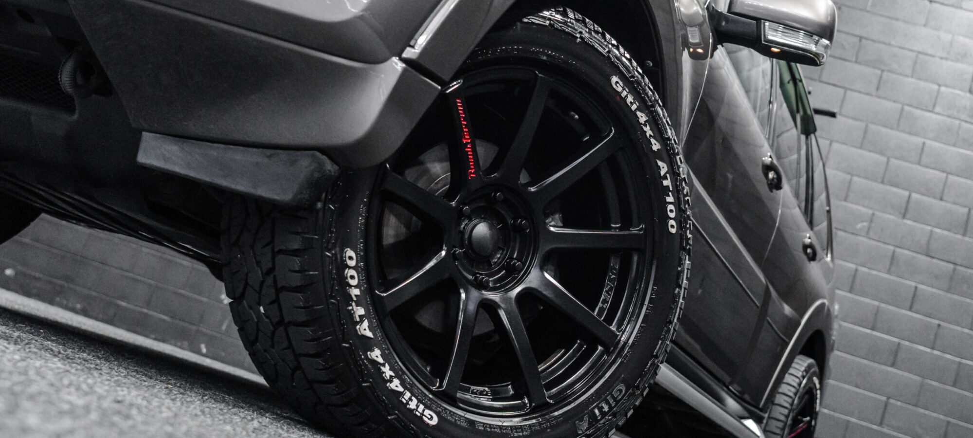 Vehicle Gallery Image