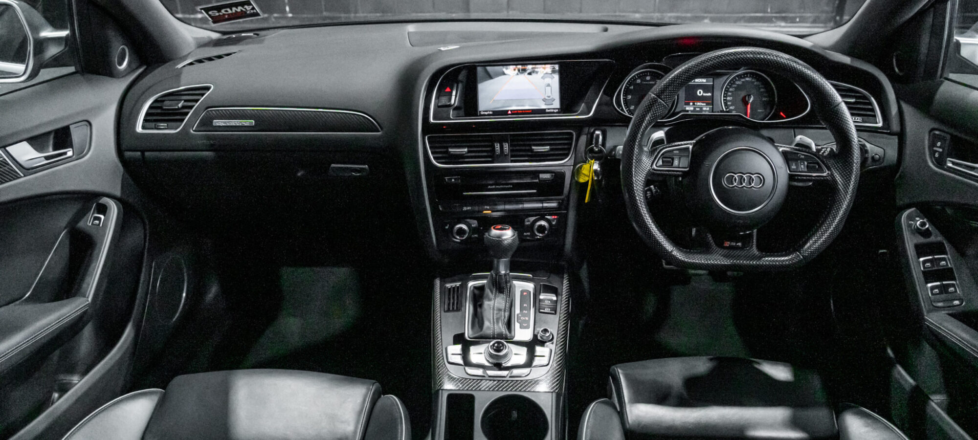 Vehicle Gallery Image