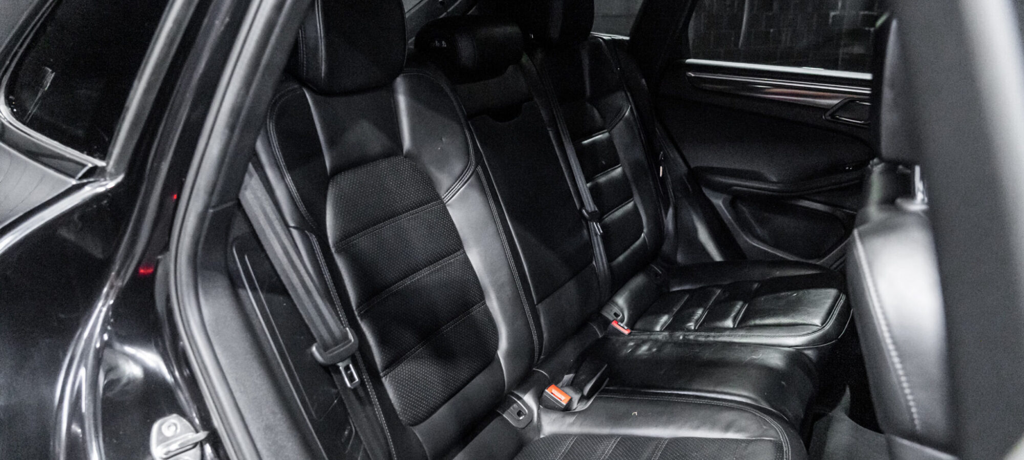 Vehicle Gallery Image