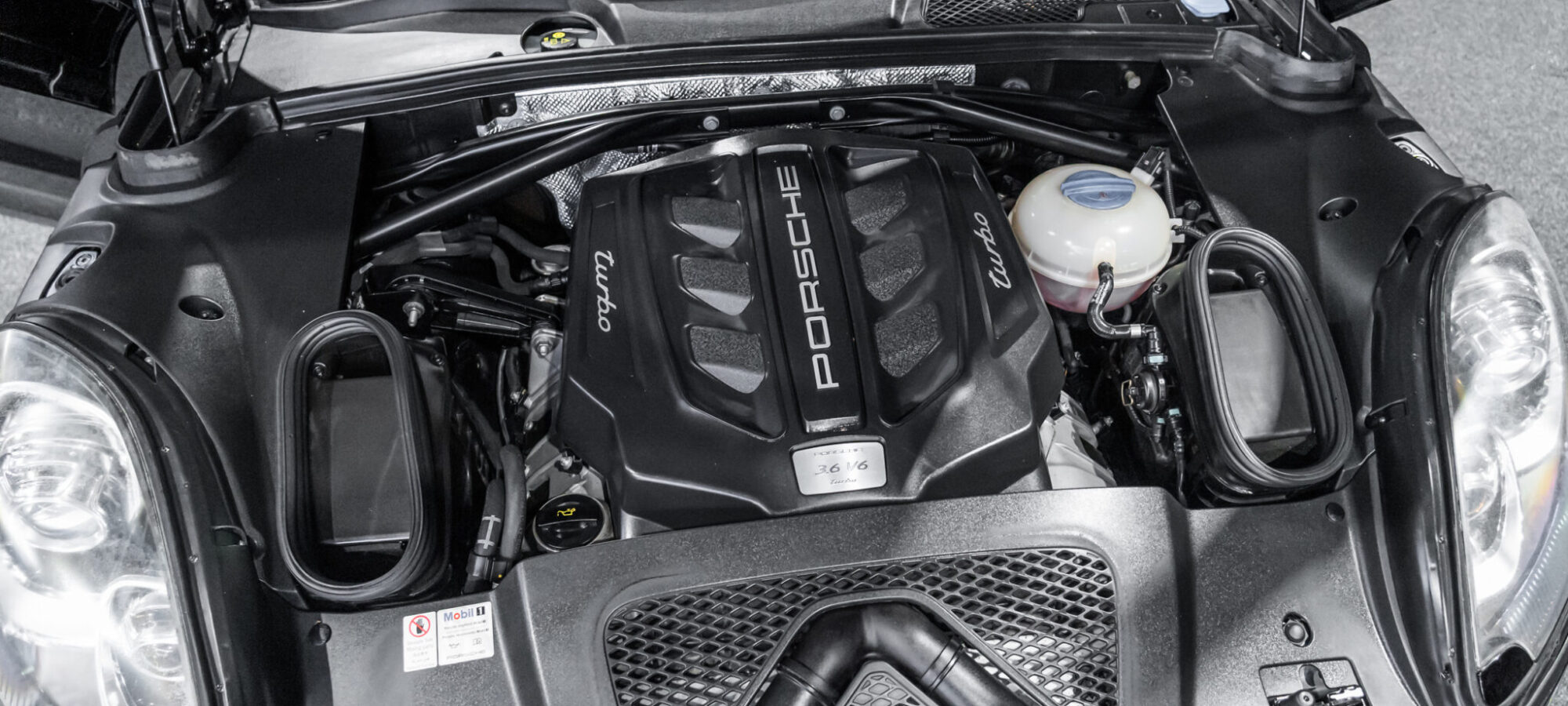 Vehicle Gallery Image