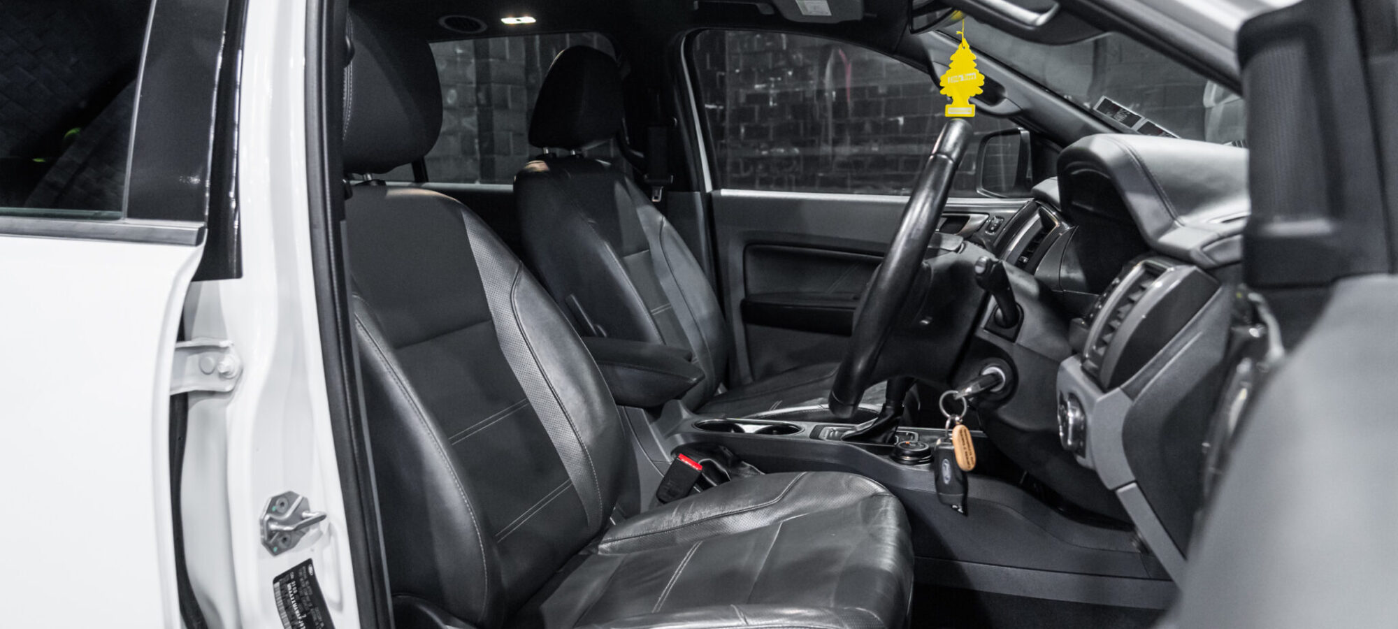 Vehicle Gallery Image