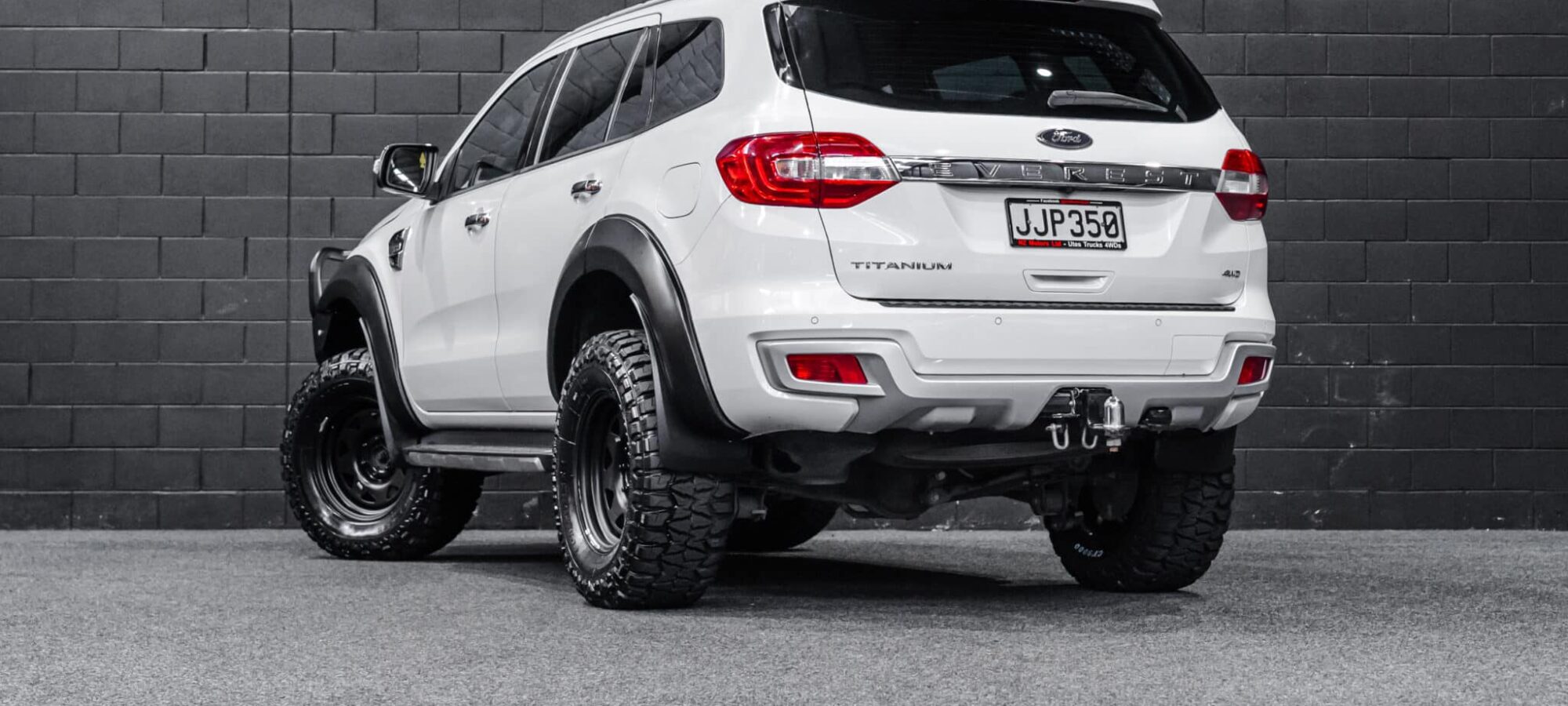 Vehicle Gallery Image