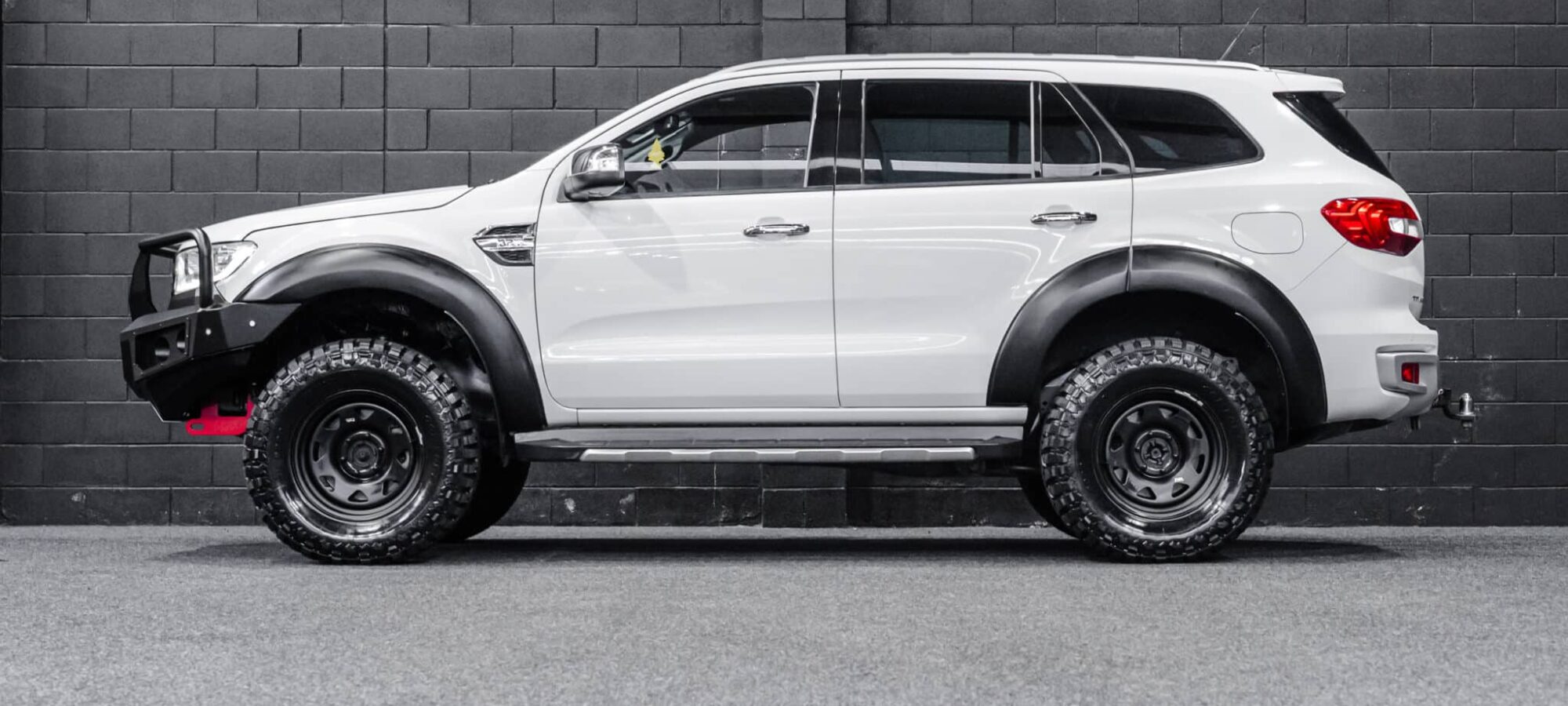 Vehicle Gallery Image