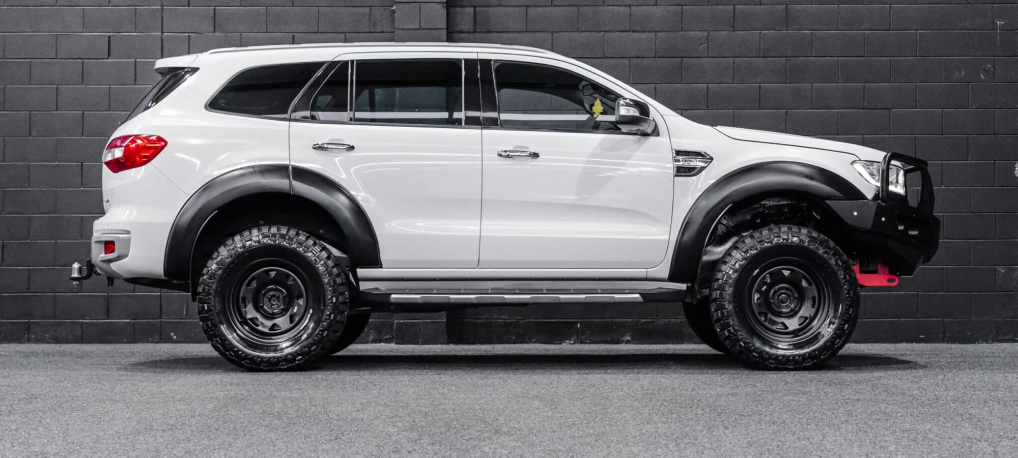 Vehicle Gallery Image