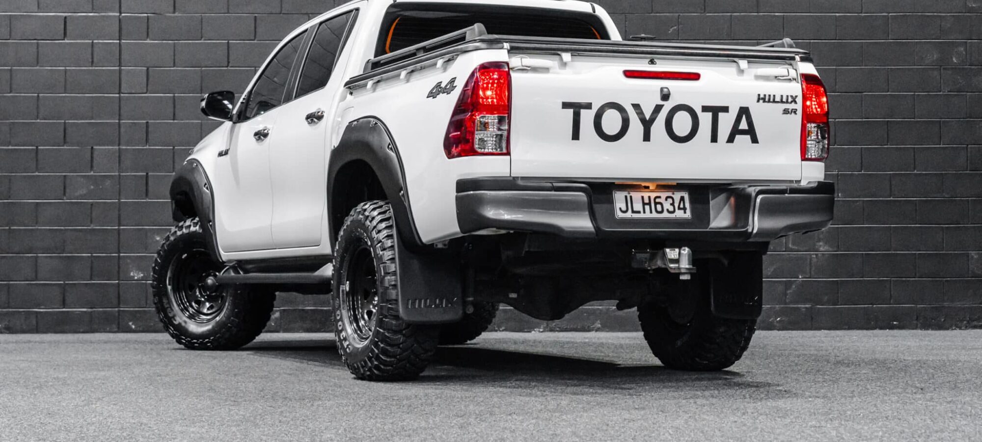 Vehicle Gallery Image