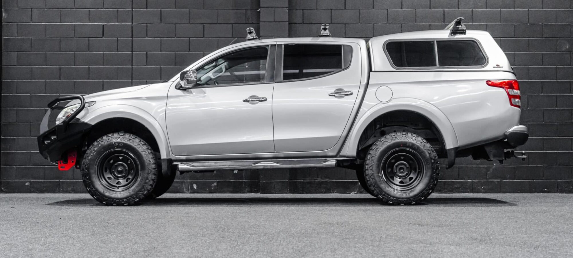 Vehicle Gallery Image