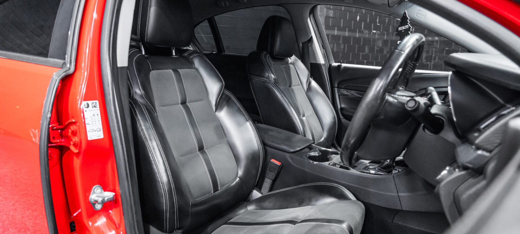 Vehicle Gallery Image