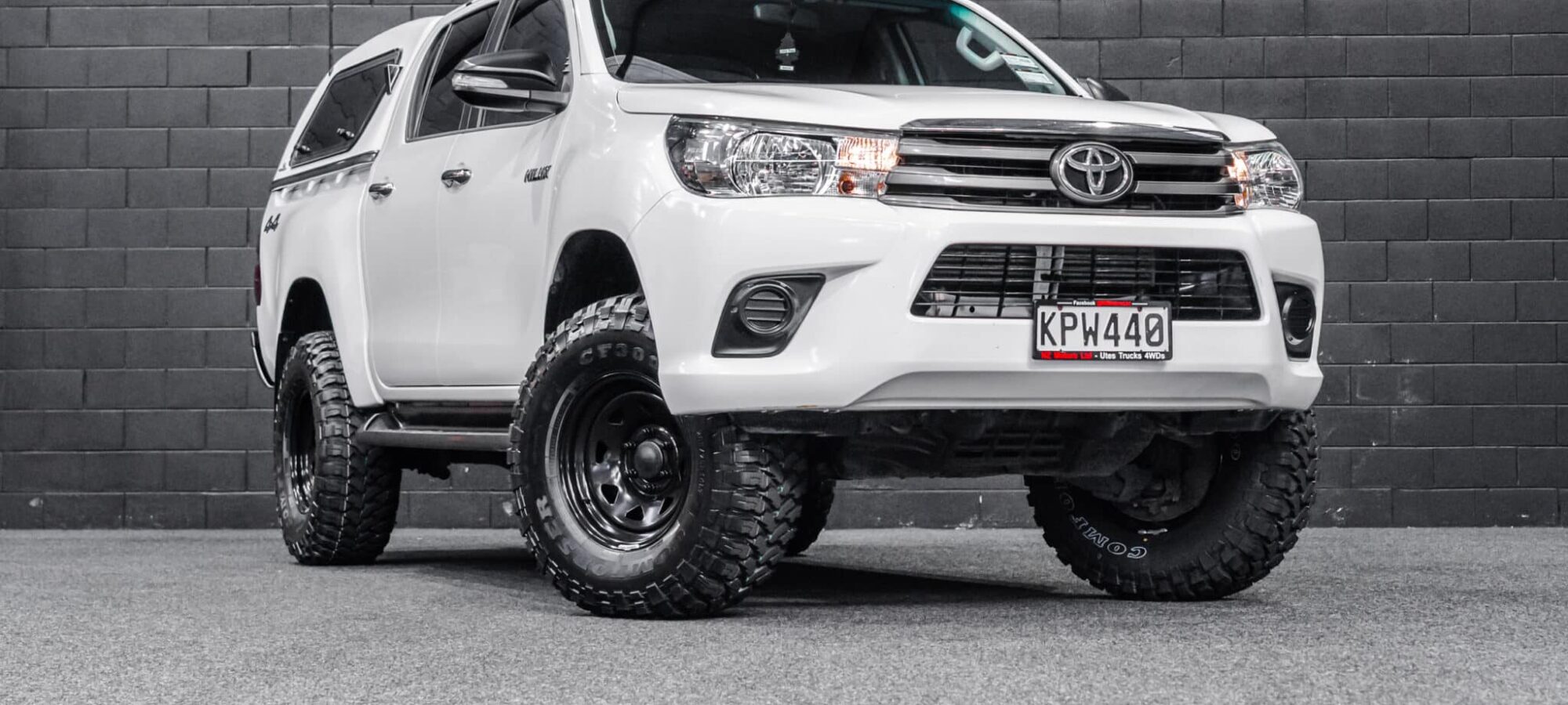 Vehicle Gallery Image