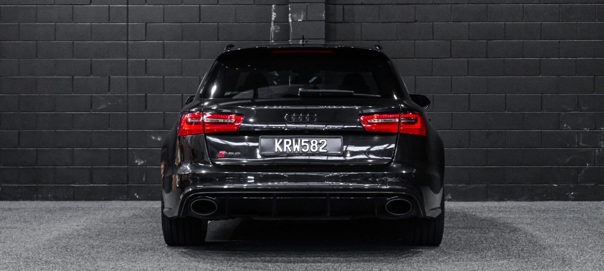 Vehicle Gallery Image