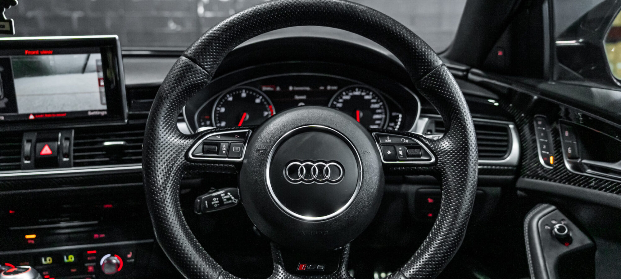 Vehicle Gallery Image