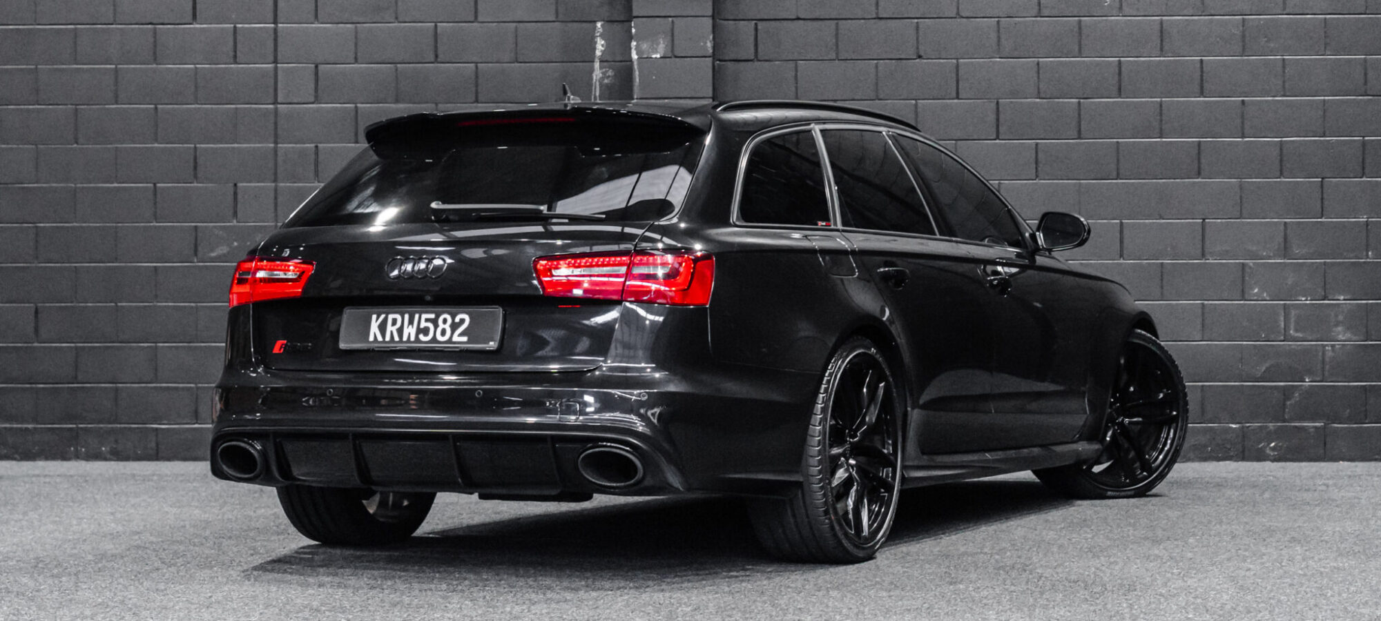 Vehicle Gallery Image