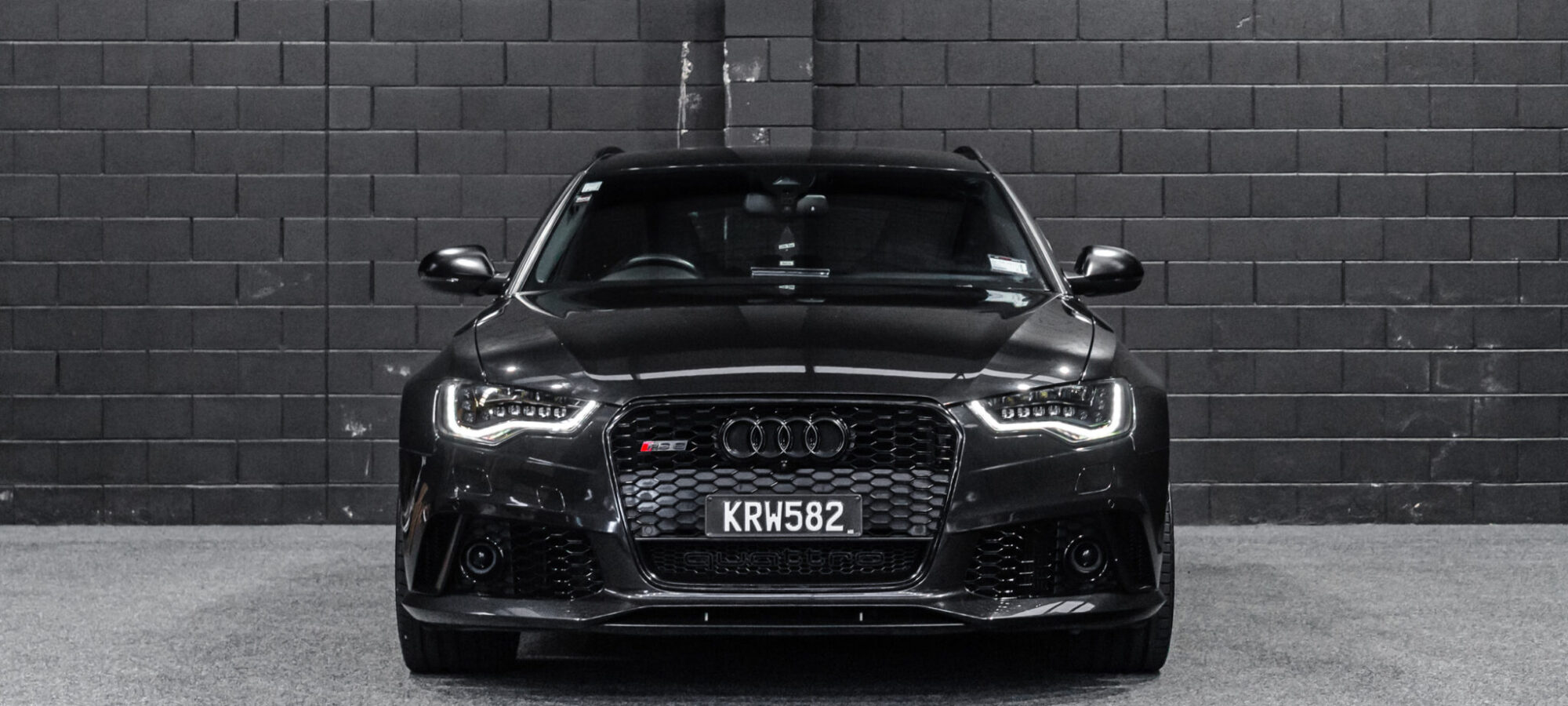 Vehicle Gallery Image