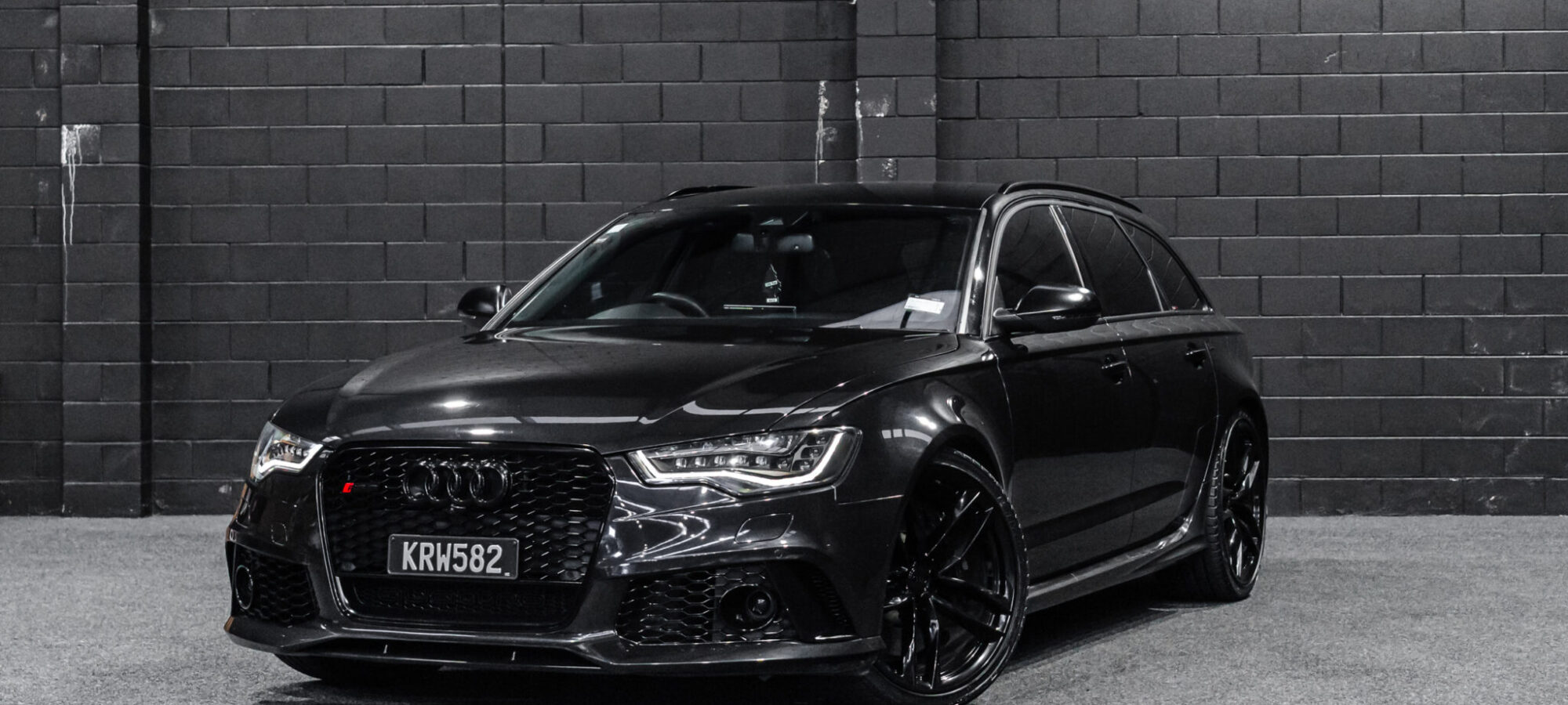 Vehicle Gallery Image