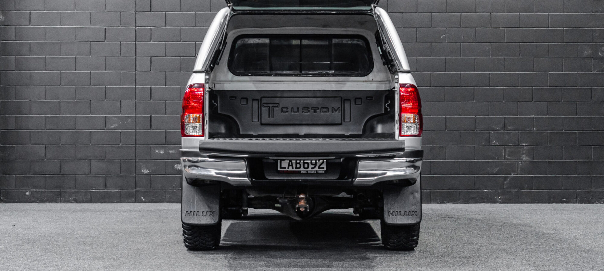 Vehicle Gallery Image