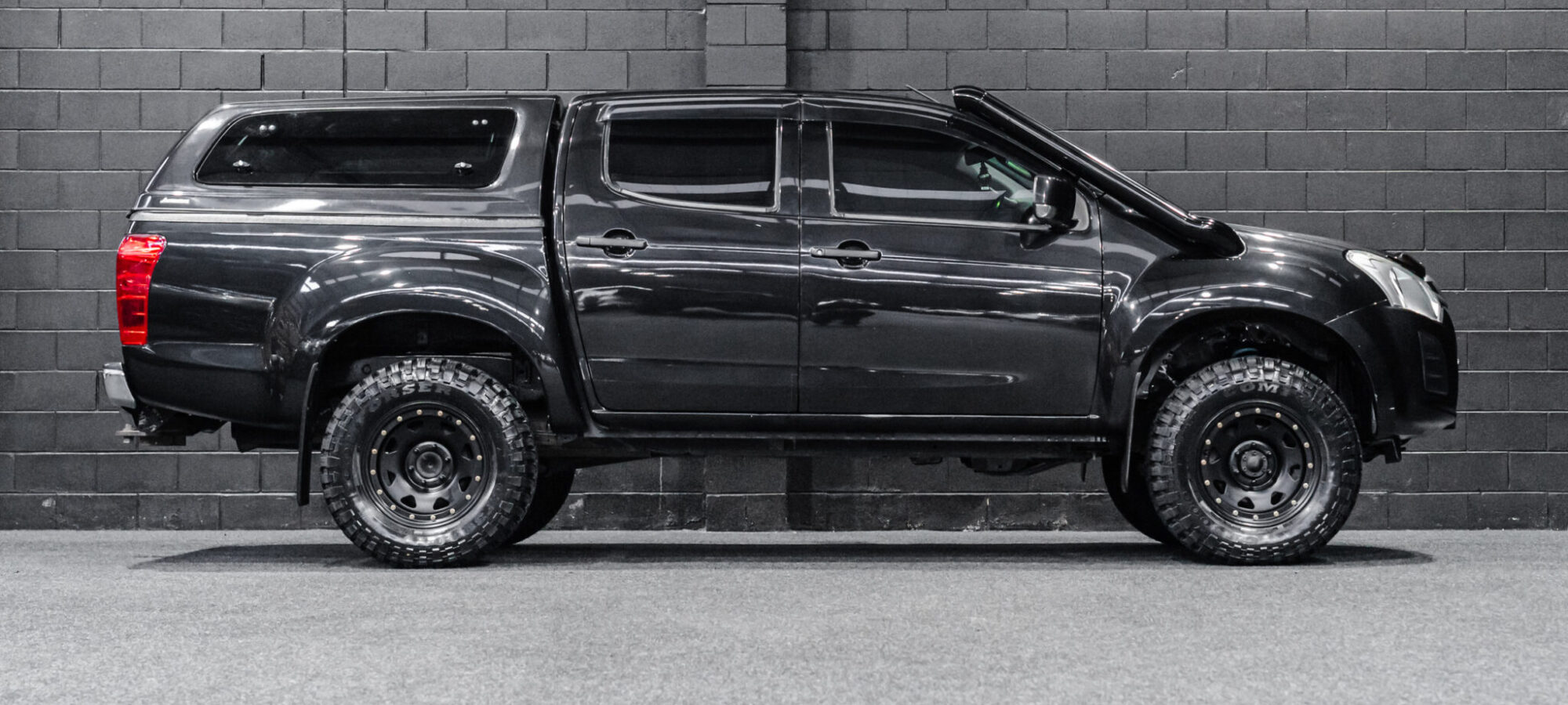 Vehicle Gallery Image