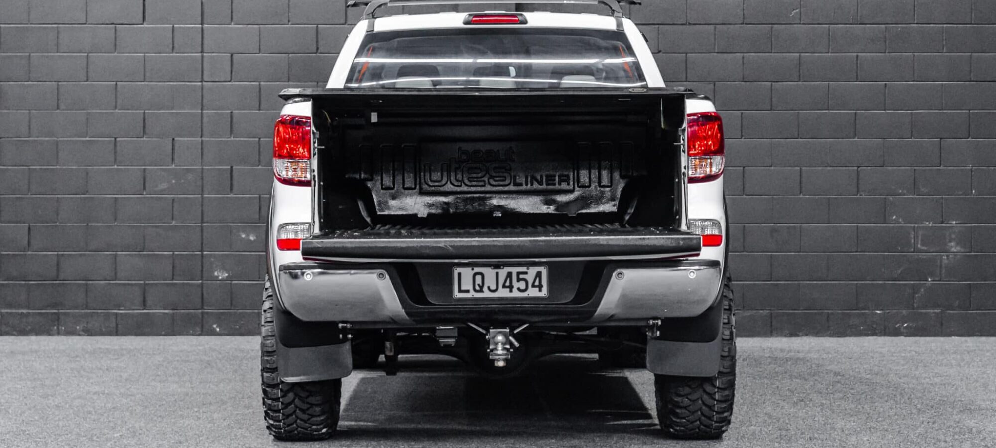 Vehicle Gallery Image