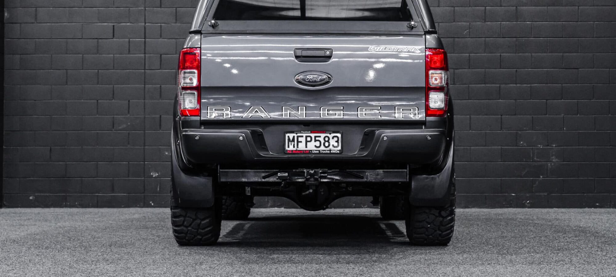 Vehicle Gallery Image