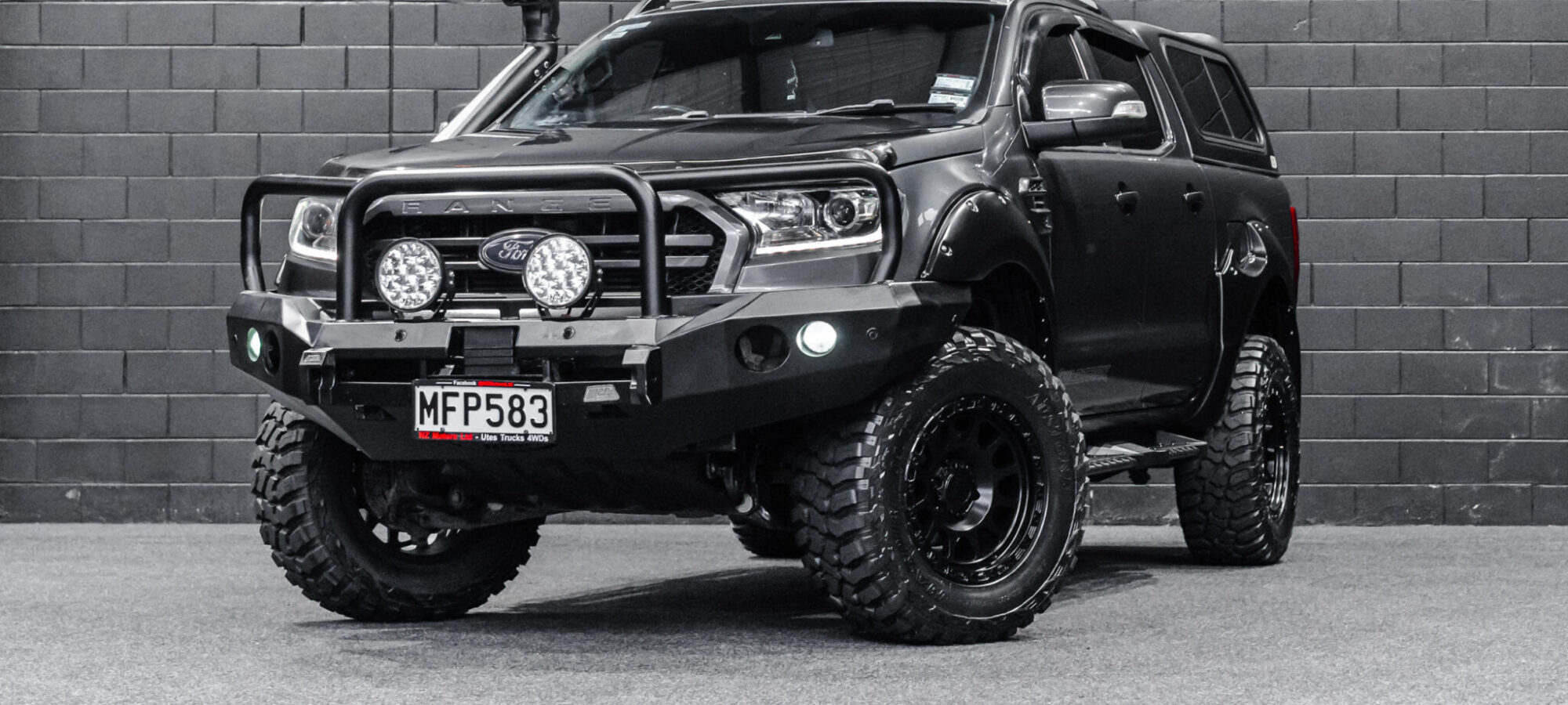 Vehicle Gallery Image