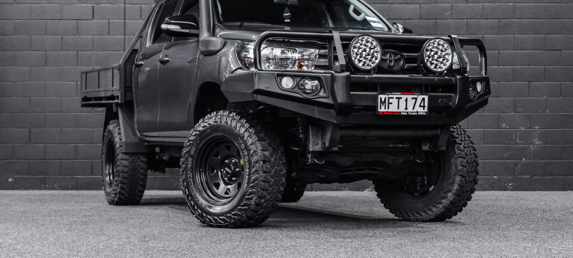 Vehicle Gallery Image