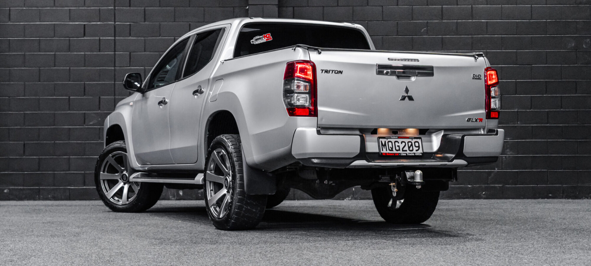 Vehicle Gallery Image