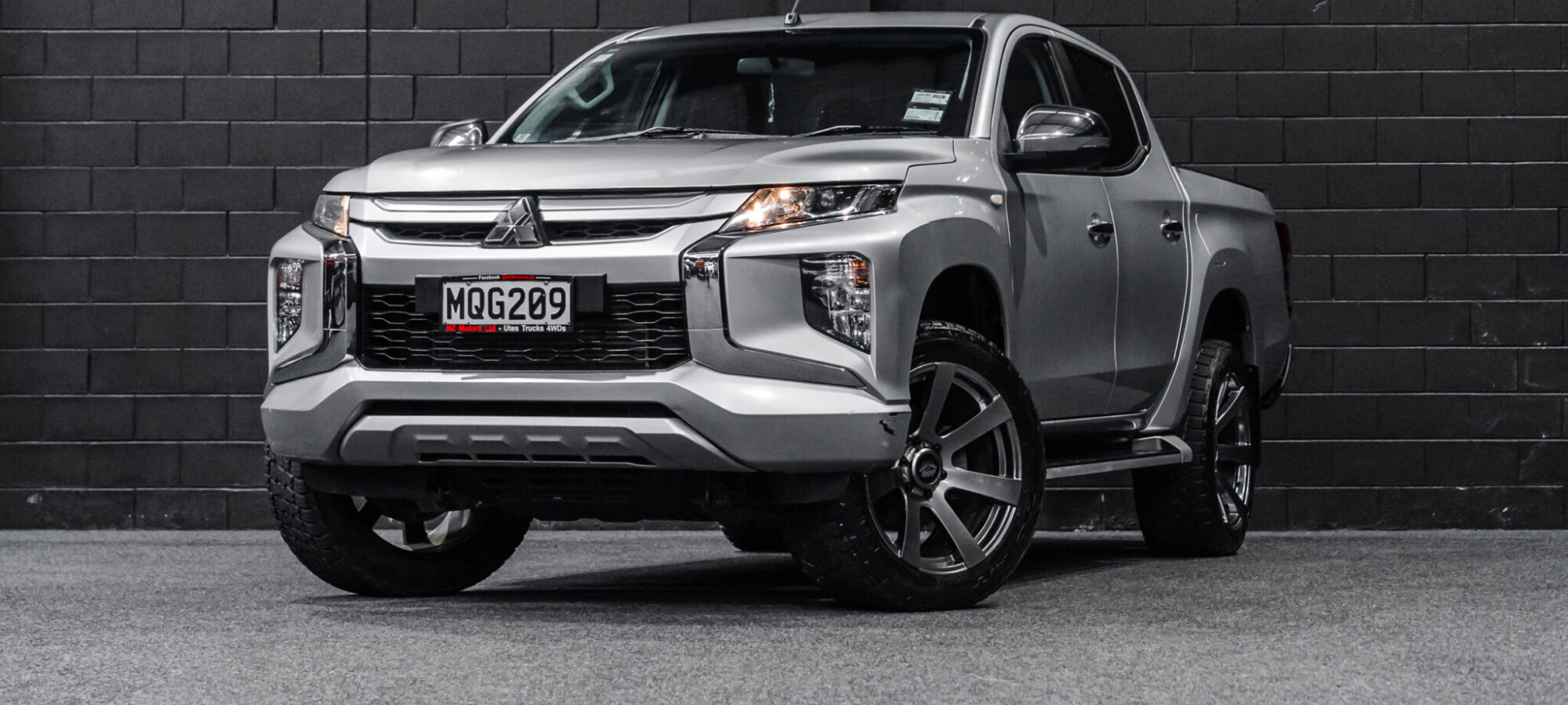 Vehicle Gallery Image