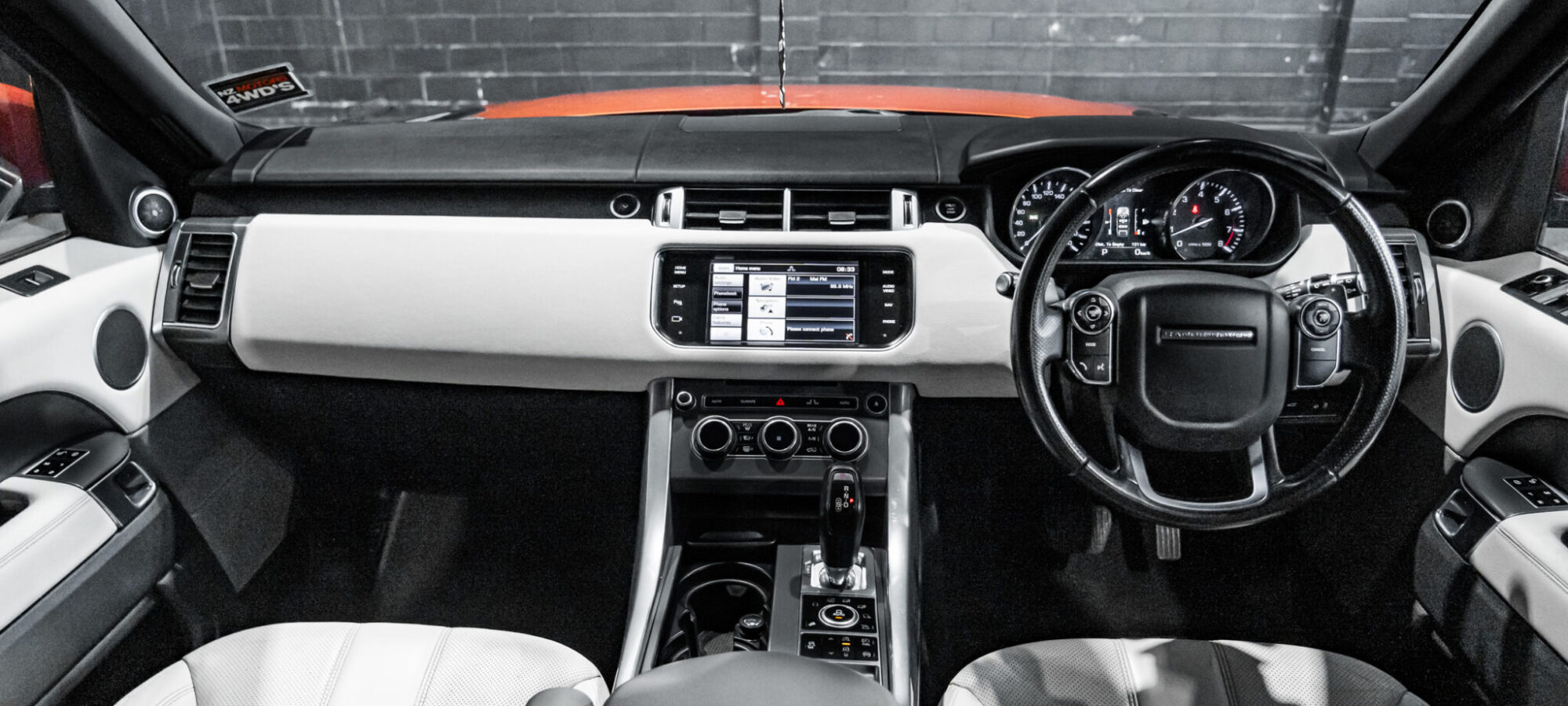 Vehicle Gallery Image