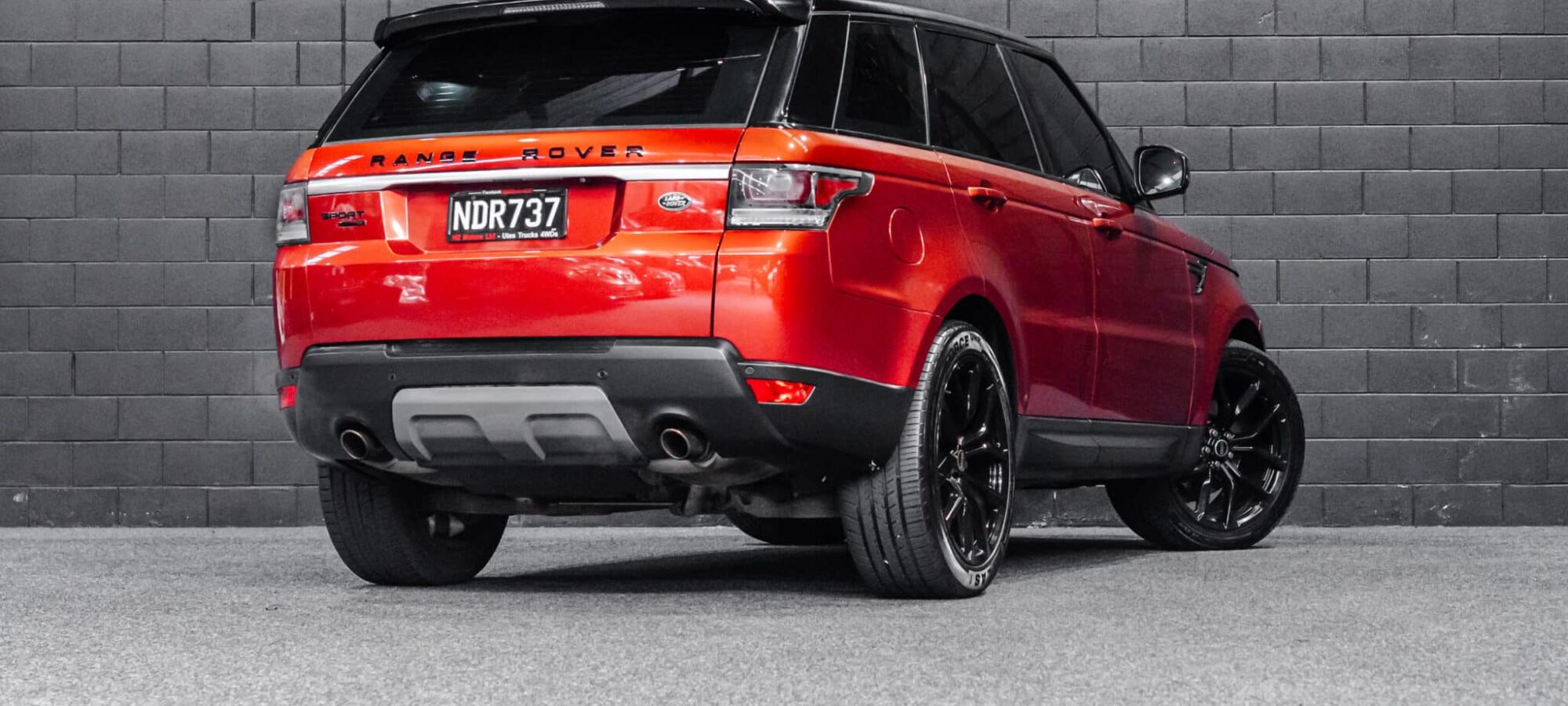 Vehicle Gallery Image