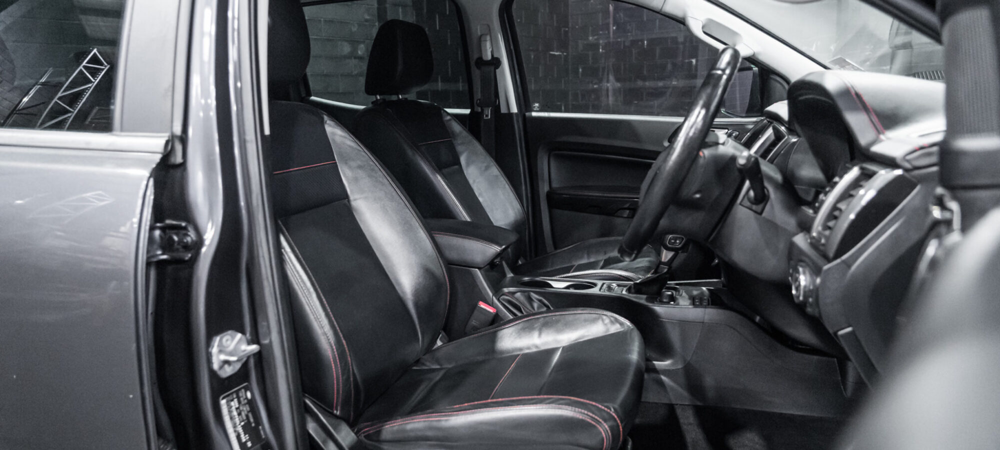 Vehicle Gallery Image