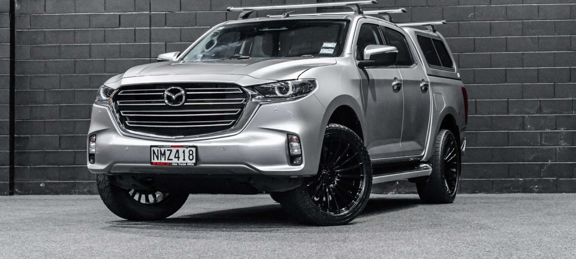 Vehicle Gallery Image