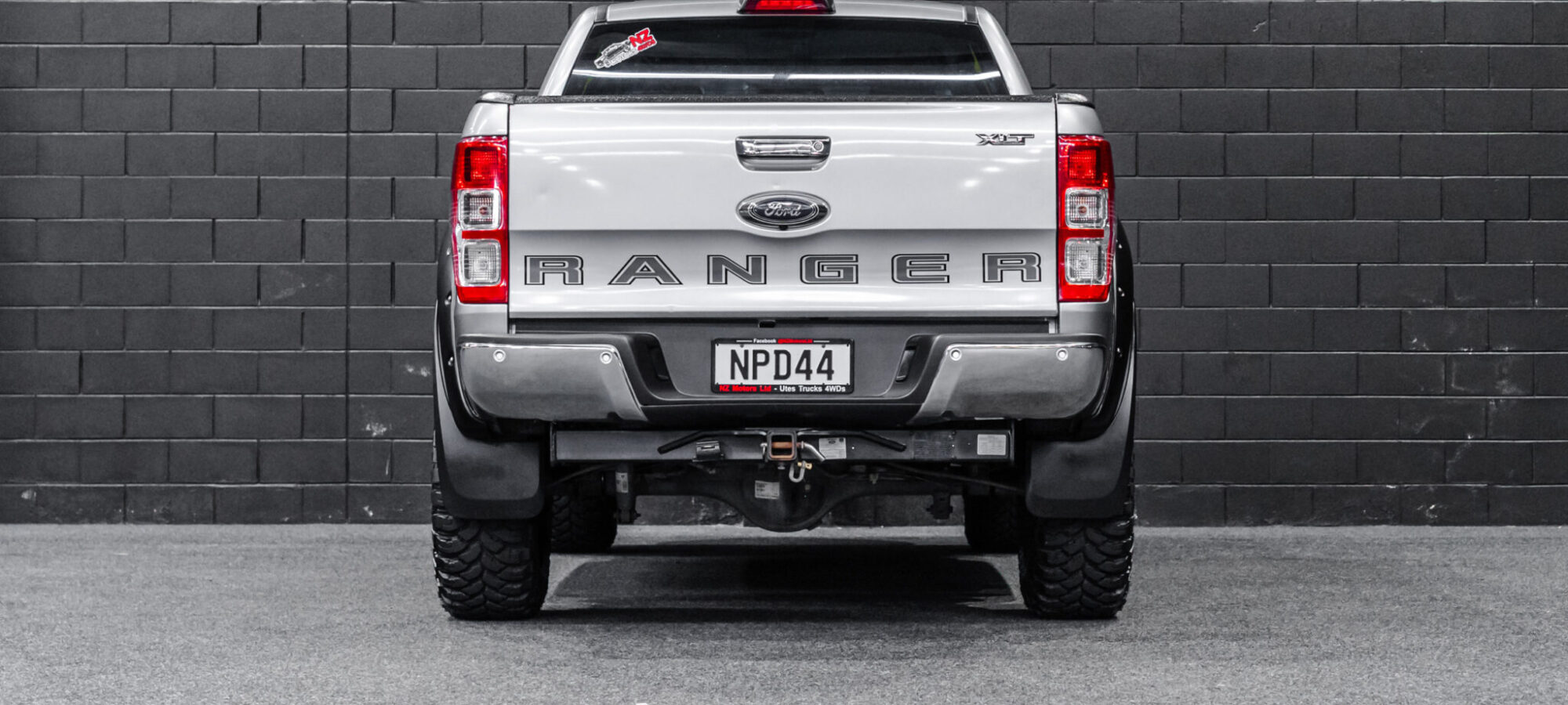 Vehicle Gallery Image