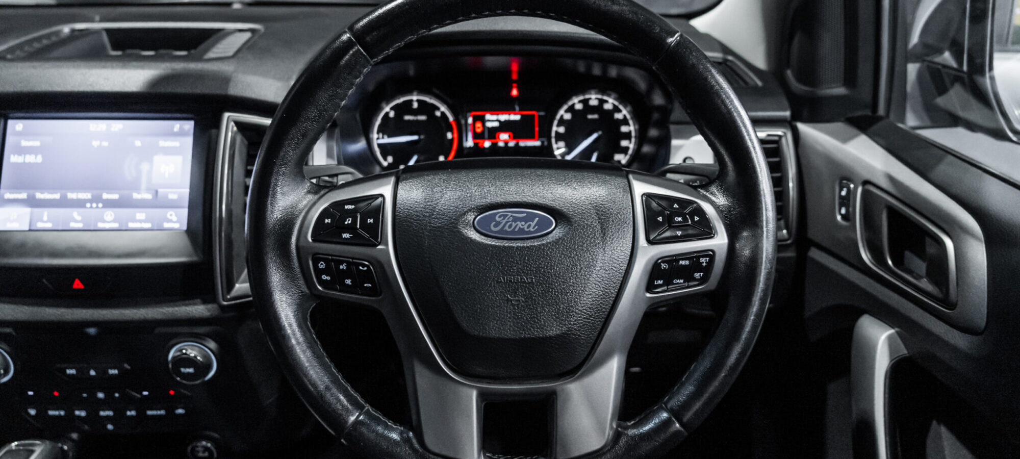 Vehicle Gallery Image