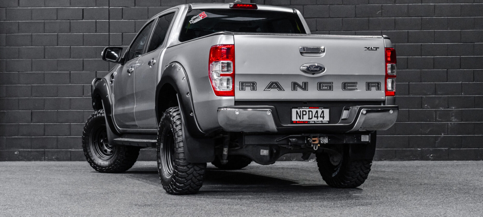 Vehicle Gallery Image