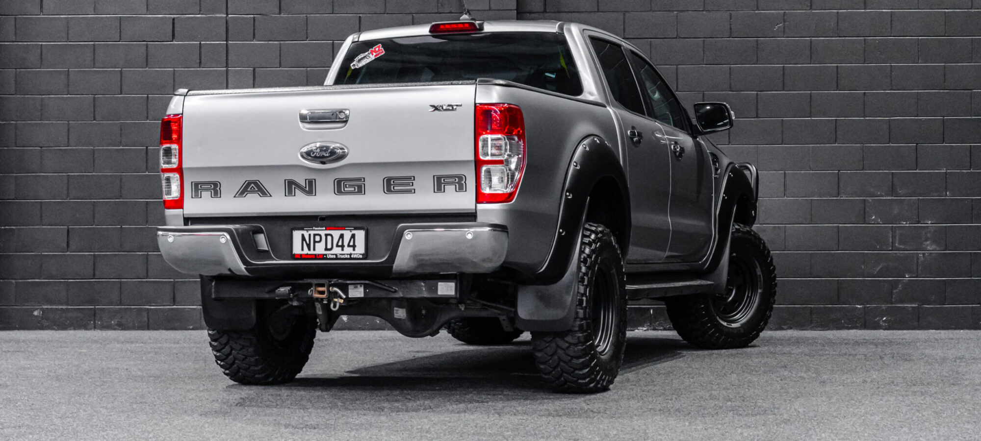 Vehicle Gallery Image