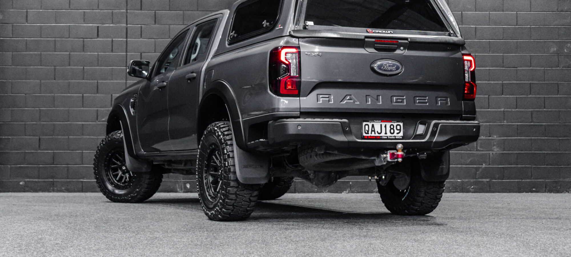 Vehicle Gallery Image